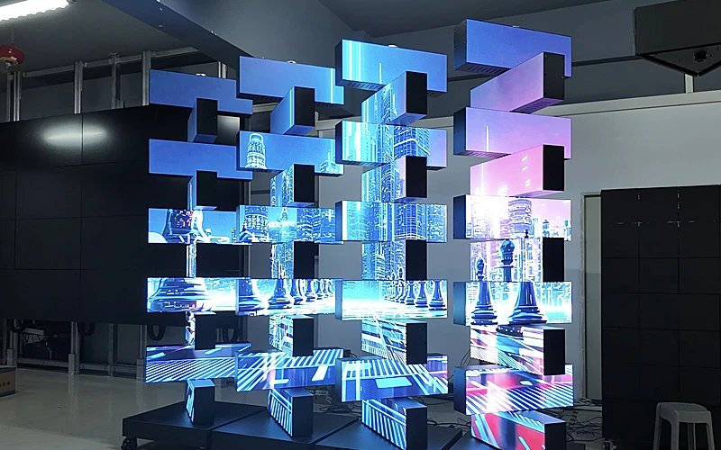 Kinetic Rotating LED Display